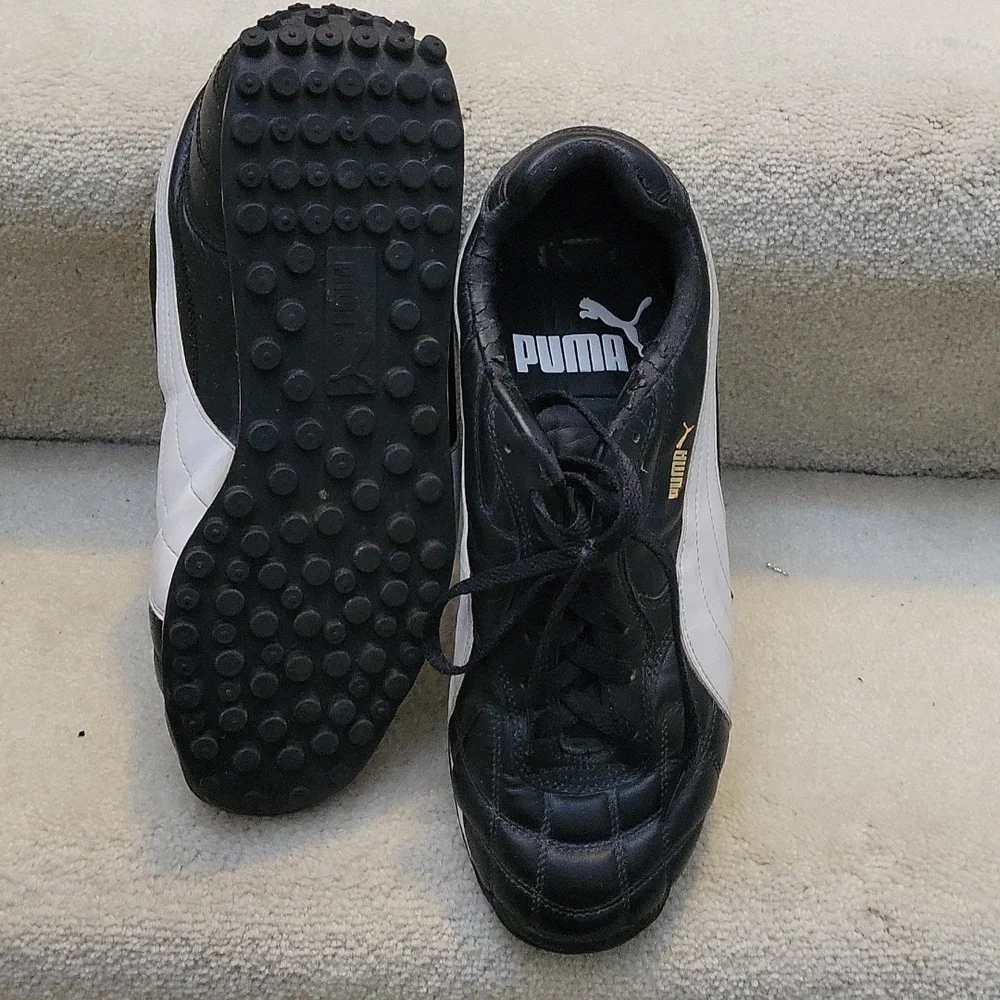 Vintage Puma Tennis Shoes